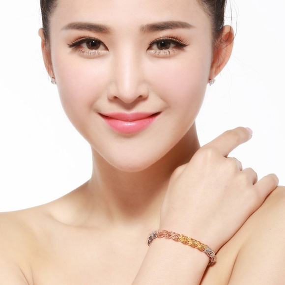 Solid 925 Silver Tri-Tone 14k Gold Plated Bracelet - Picture 3 of 4